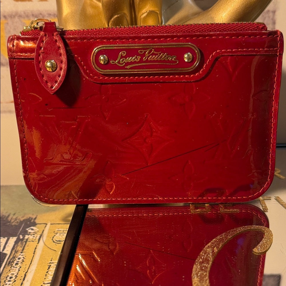 Louis Vuitton Red Vernis Card Holder - Picture 3 of 9